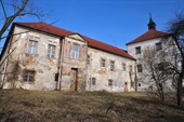 Okrouhlice (okres Havlíčkův Brod) – zámek, původně tvrz