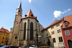 Cheb – klášter františkánů s kostelem P. Marie