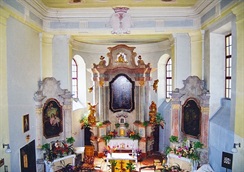 Ostředek (okres Benešov) – zámek s kaplí sv. Jana Nepomuckého
